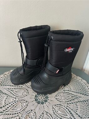 Choko Design Insulated Waterproof Snow Boots Black Men’s 7 Women’s 8